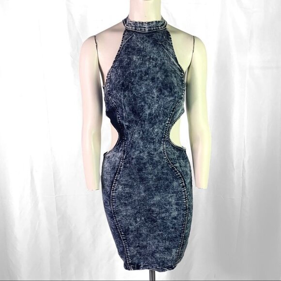 VIBRANT M.I.U PRETTY WOMAN VIVIAN MINI DRESS ACID WASH JEAN  SLEEVELESS BODYCON - Picture 4 of 14